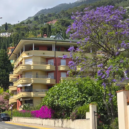 Apartment Garavan 2p 100m Et Port 4 Personnes
